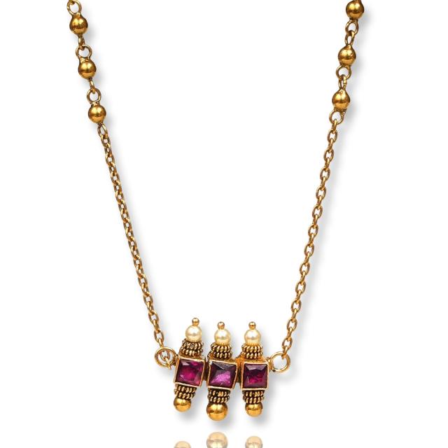 Sukshma Eleganz: Handmade 22k Gold Pendant-Earrings Set